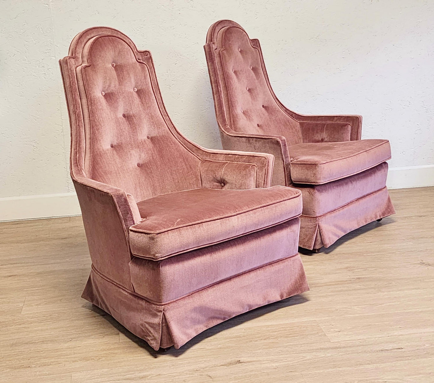 MCM Tall Pink Velvet Armchairs, Set of 2 Mauve Retro Tufted Upholstered Fireside Chairs, Granny Chic Pink Living Room