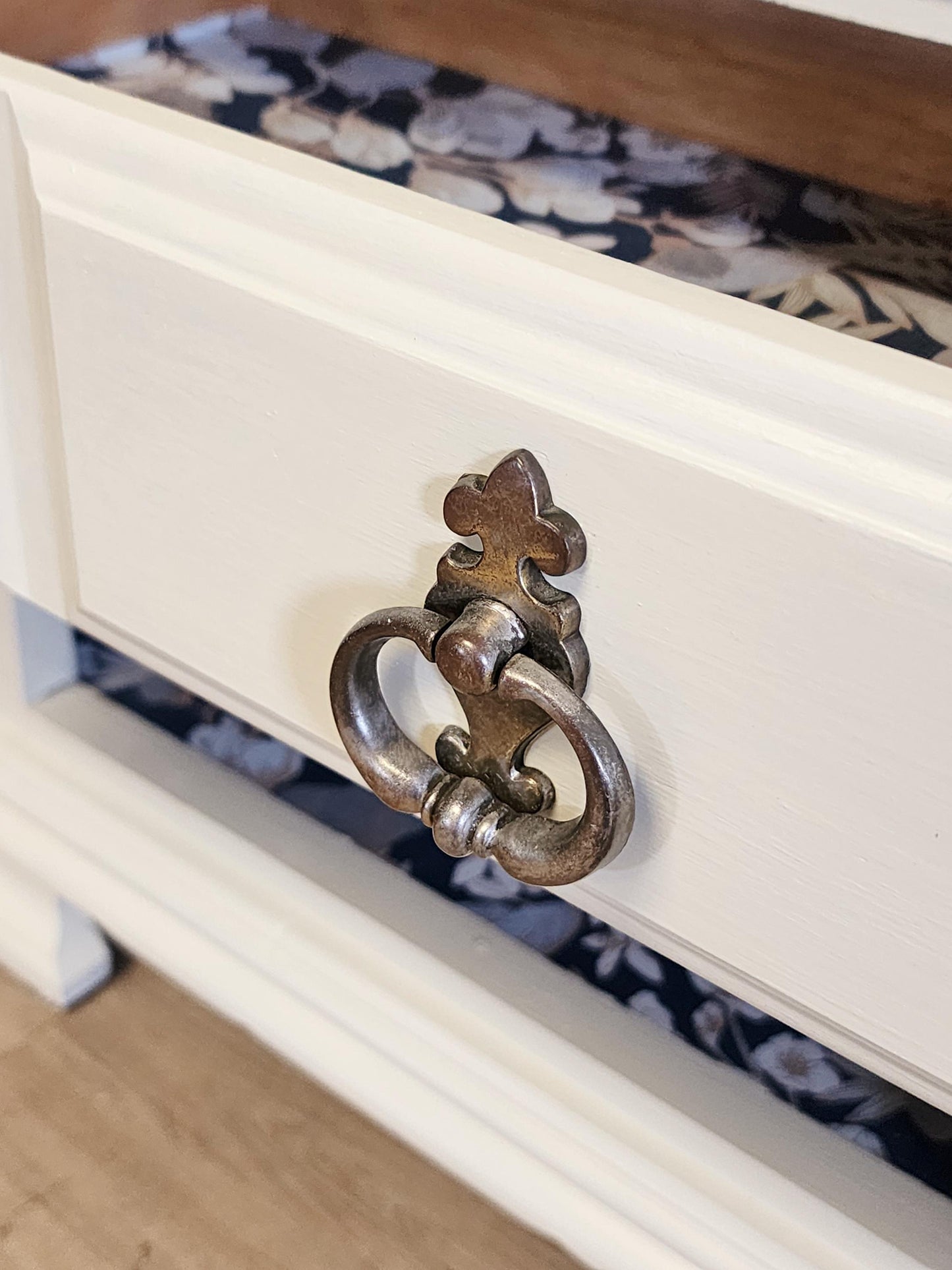 Cat Bed NIGHTSTAND, Upcycled Vintage White Pet Station, Farmhouse Storage End Table Nightstand