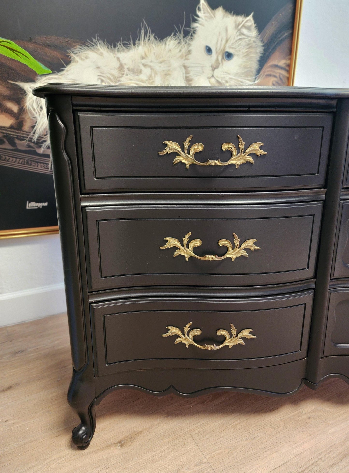 BASSETT French Provincial BLACK Dresser, Buffet, Ornate Solid Wood Refinished 9 Drawer Curvy Console