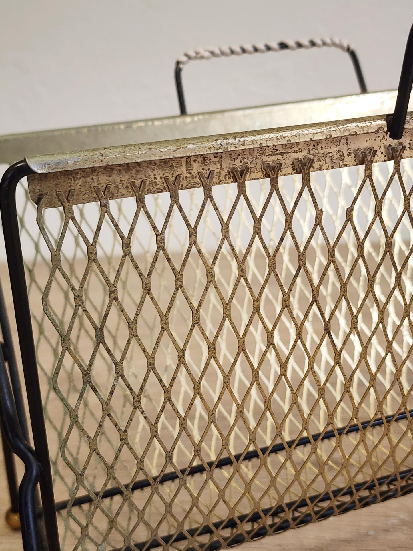 Vintage Gold Mesh Magazine Rack-MCM Black Gilt Wire Ball Foot Floor Basket-Retro Vinyl Album Storage Holder