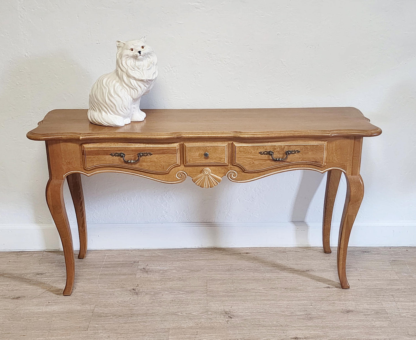Ethan Allen Country French Console Table, Vintage Farmhouse Sofa Table, 26-9201 Finish 246
