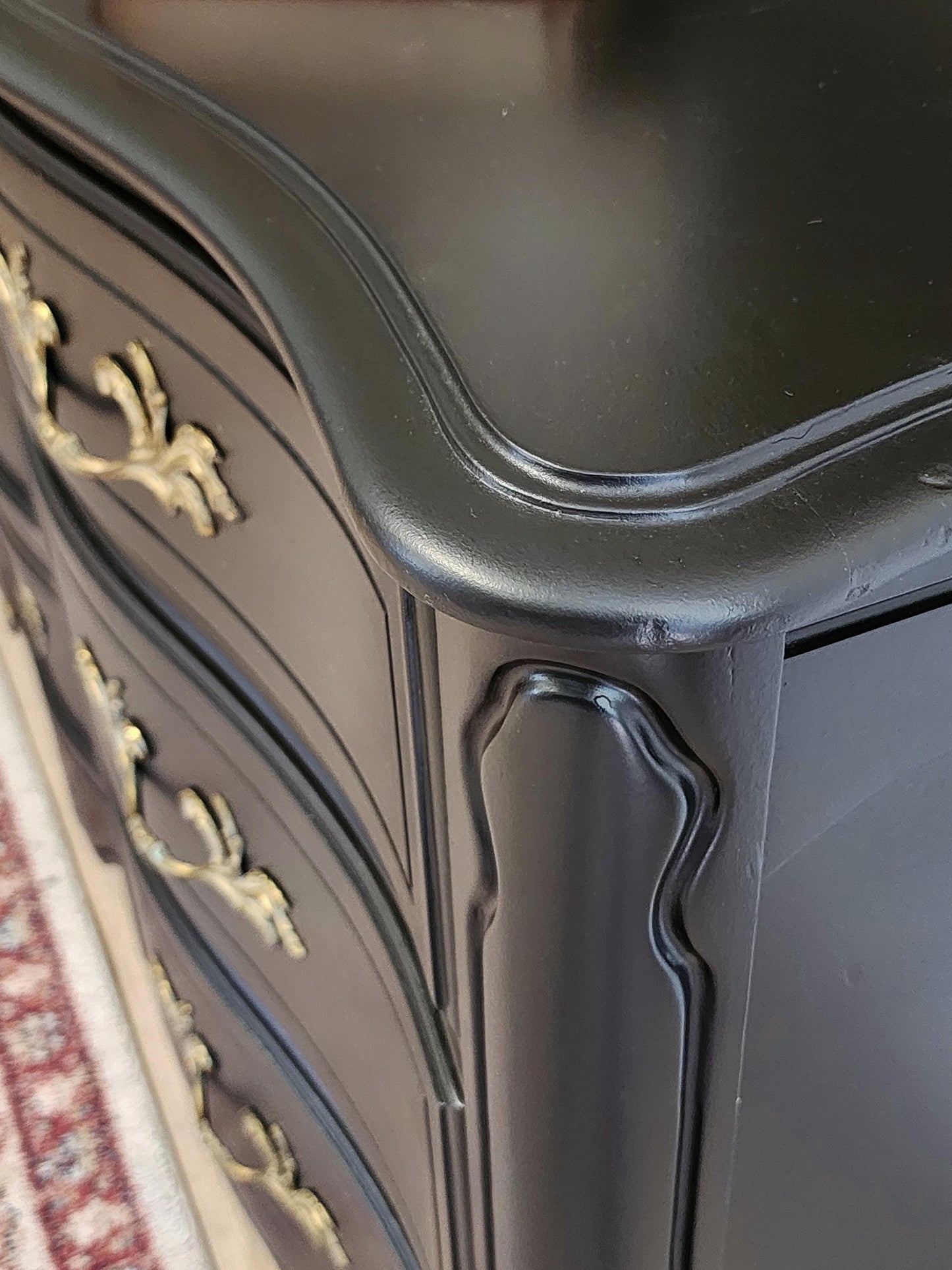 BASSETT French Provincial BLACK Dresser, Buffet, Ornate Solid Wood Refinished 9 Drawer Curvy Console