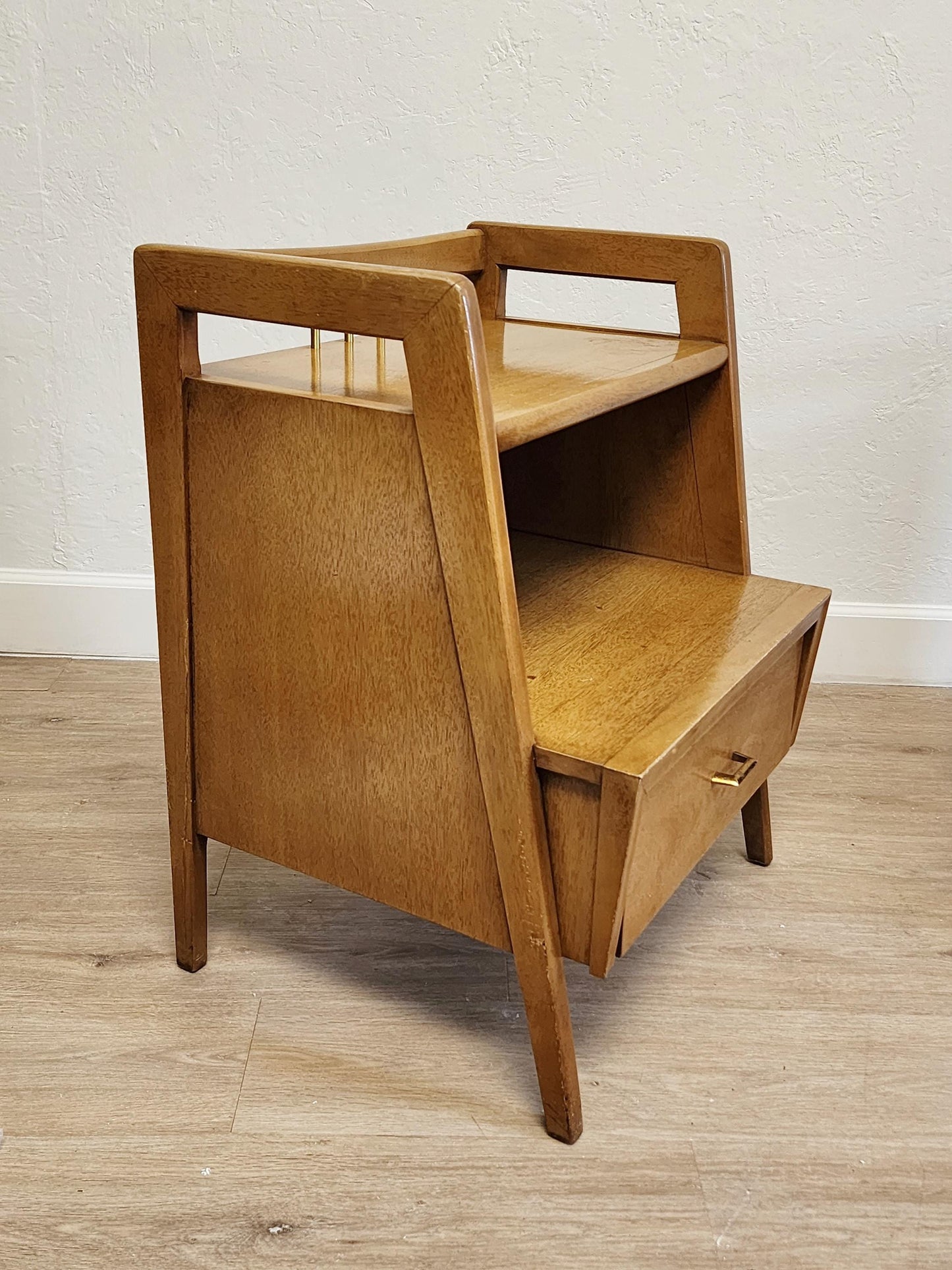 PAIR Kent-Coffey The Goldenaire  MCM NIGHTSTANDS-1950s Retro Solid Wood Kent Coffey Tables