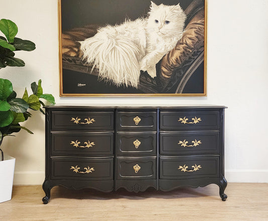BASSETT French Provincial BLACK Dresser, Buffet, Ornate Solid Wood Refinished 9 Drawer Curvy Console