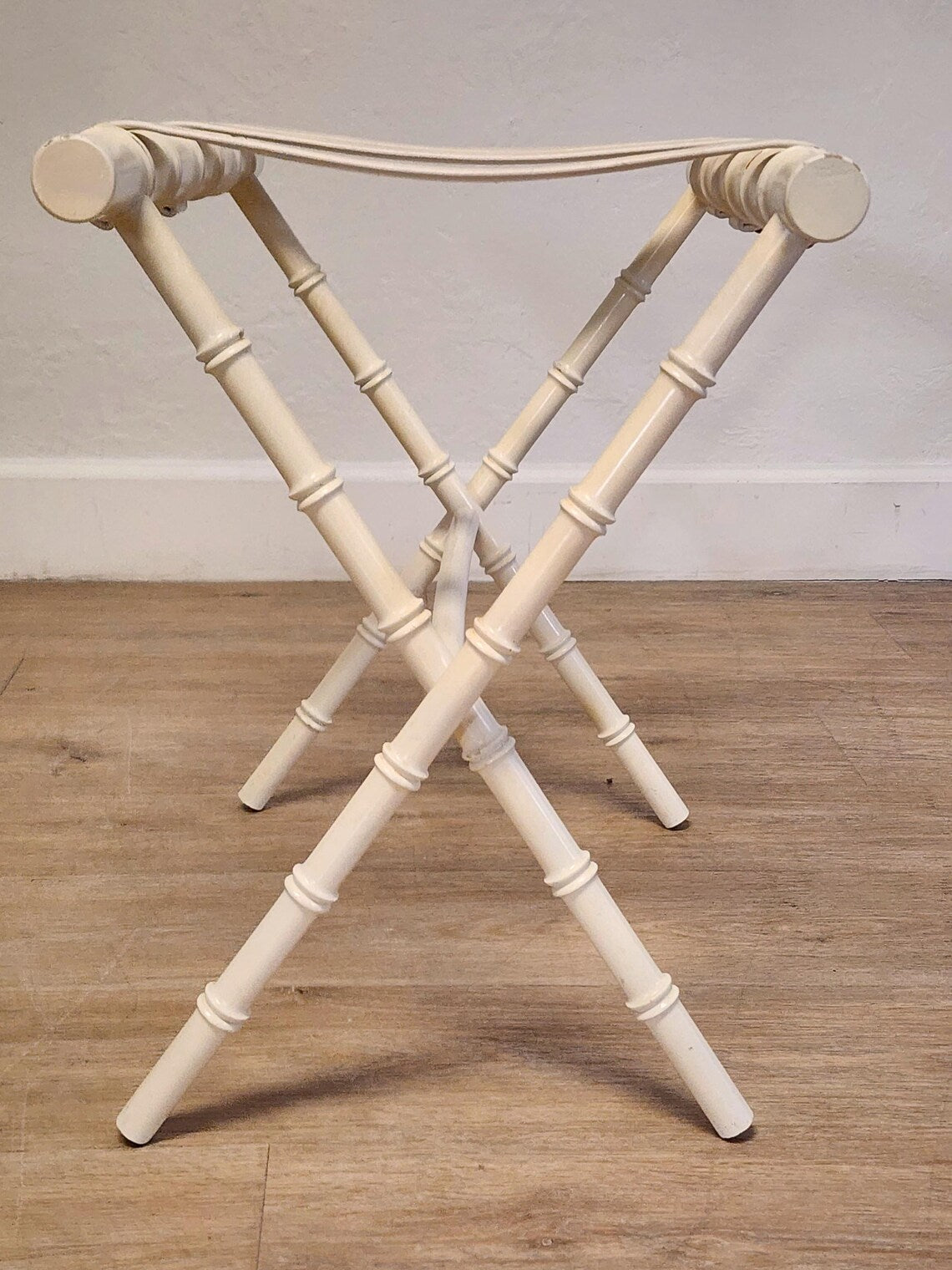 Vtg Faux Bamboo Style White Folding Luggage Rack -Palm Beach Coastal Suitcase Stand w/ Faux Leather Straps